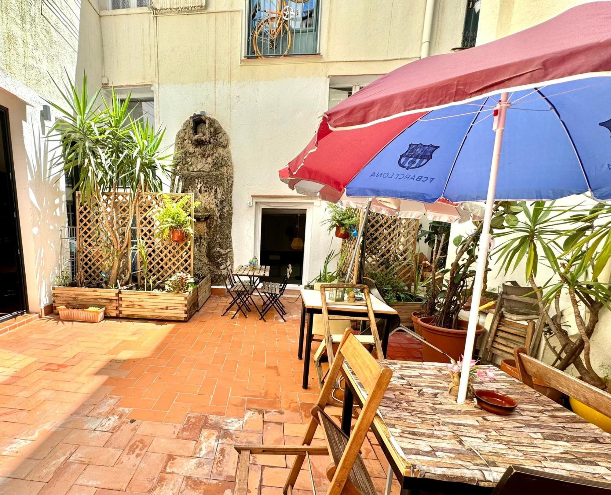 Habitacion Para Grupos Hasta 8 En Plena Rambla De Cataluna Barcelona Bagian luar foto