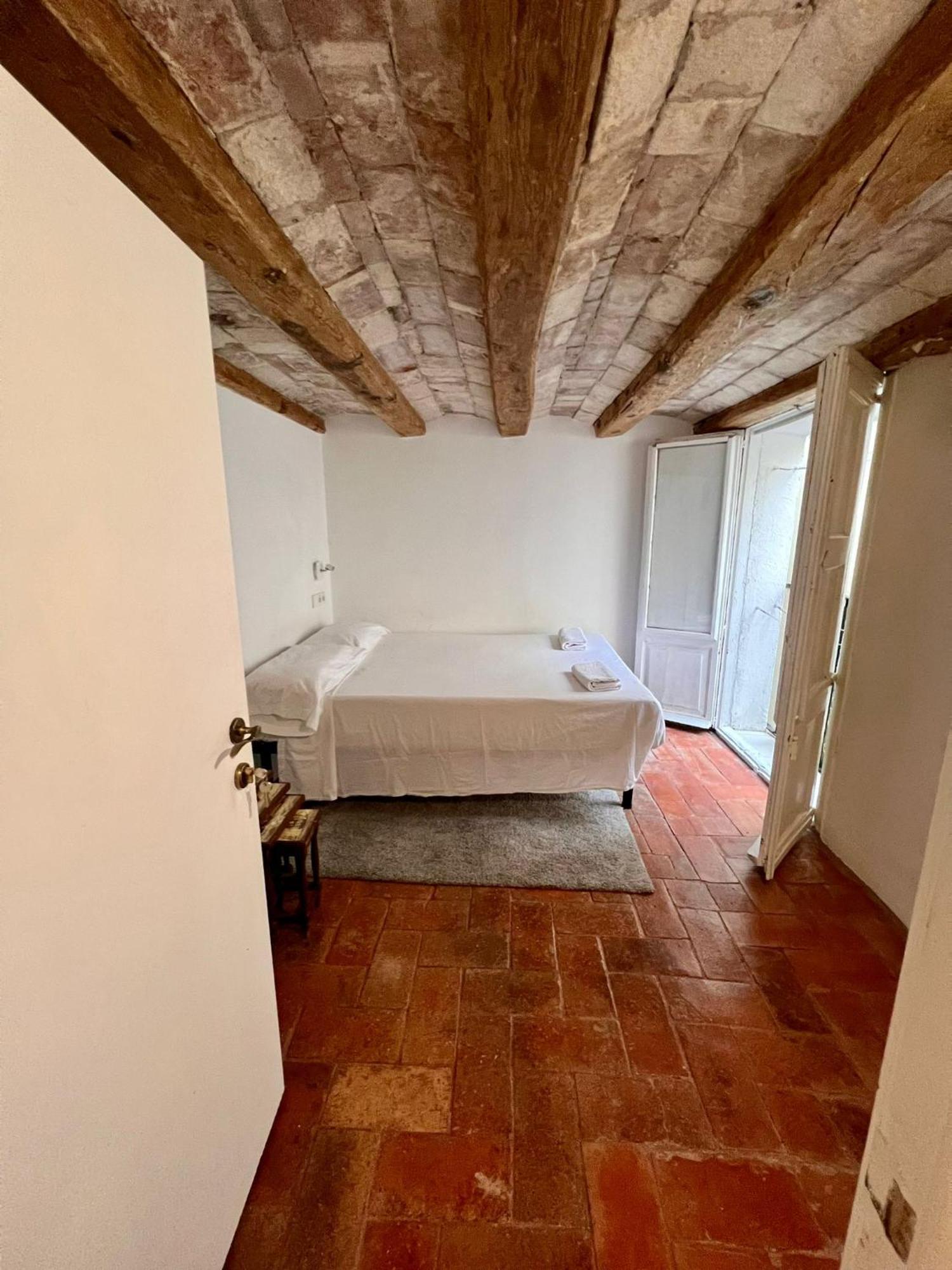 Habitacion Para Grupos Hasta 8 En Plena Rambla De Cataluna Barcelona Bagian luar foto