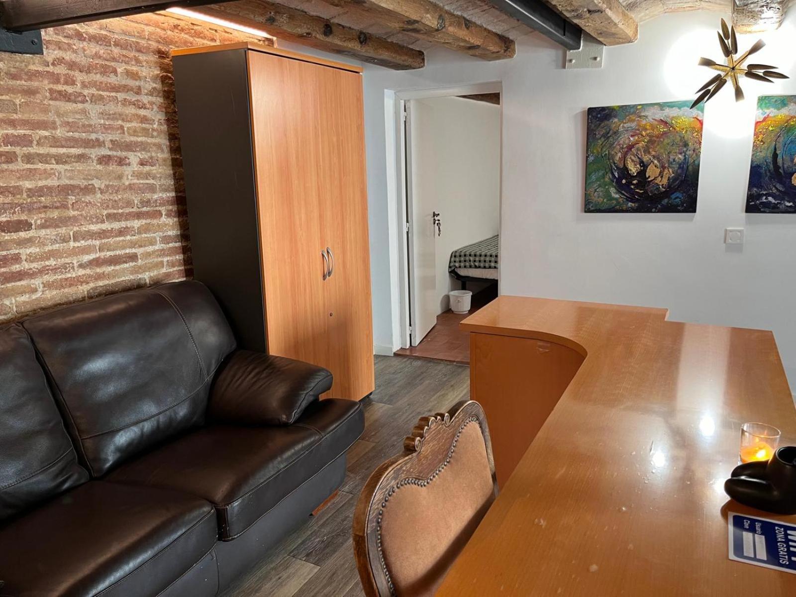 Habitacion Para Grupos Hasta 8 En Plena Rambla De Cataluna Barcelona Bagian luar foto
