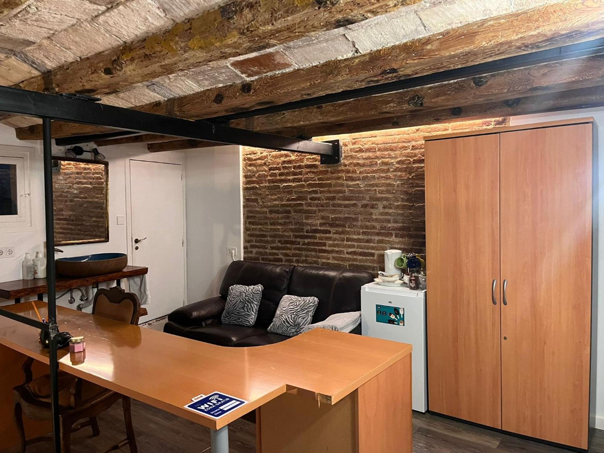Habitacion Para Grupos Hasta 8 En Plena Rambla De Cataluna Barcelona Bagian luar foto